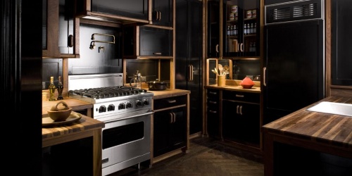 black kitchen room