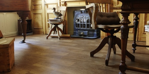 Tarkett Exclusive 370 Elegance Warm Oak Dark Brown