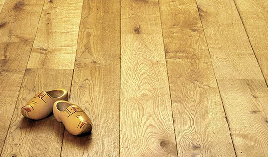 Oleje na dřevěné podlahy